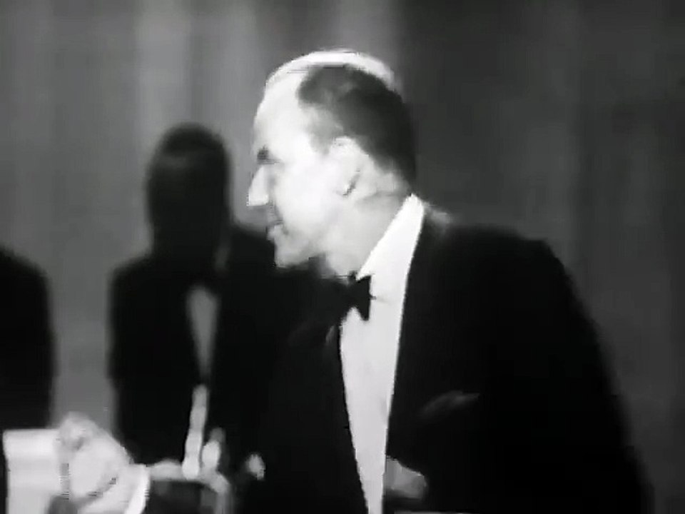 Frank Sinatra - Fly Me To The Moon (En directo en la Ópera de Kiel, San Luis, Misuri, 1965)