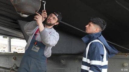 The German initative helping refugees start their careers