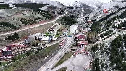 Palandöken Kayak merkezi beyaza büründü