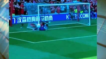 Taiwo Awoniyi, do Nottingham Forest, está em coma induzido após grave lesão abdominal