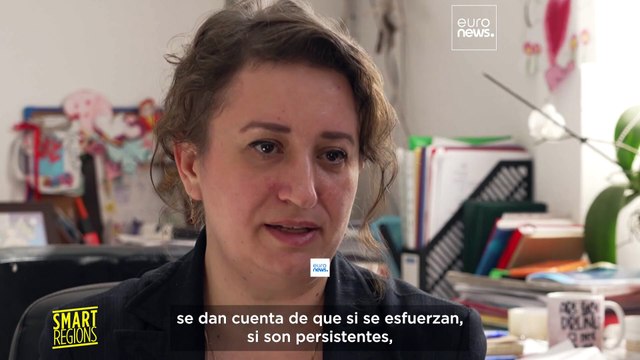 Los niños gitanos luchan contra la discriminación con el ajedrez: esto es lo que hacen en Rumanía