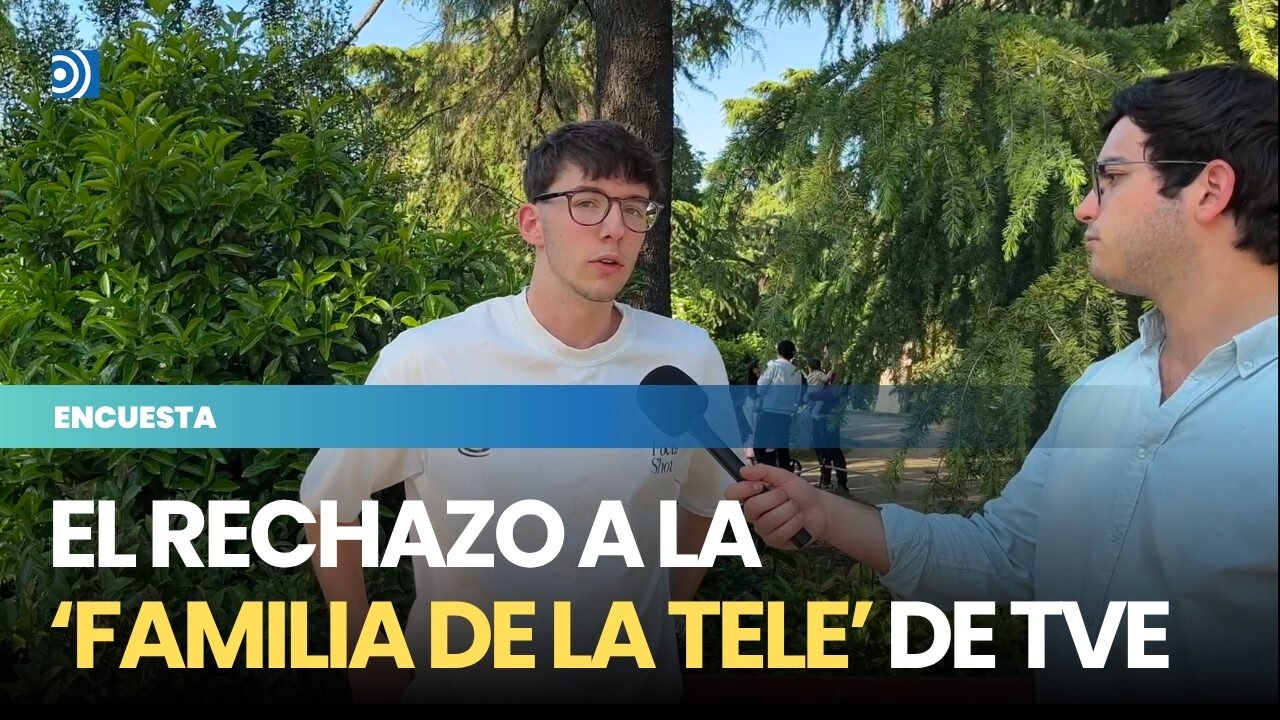 Ni vista, ni conocida, ni buena inversión: los españoles desprecian la familia de la tele