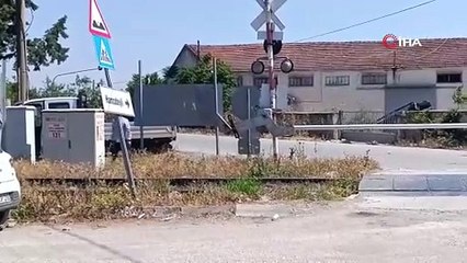 Hemzemin geçitteki arızaya müdahale yöntemi şaşırttı