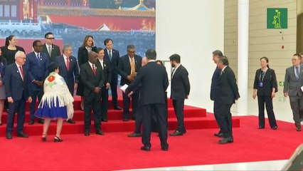 Petro solicita en China el ingreso de Colombia al banco de los BRICS