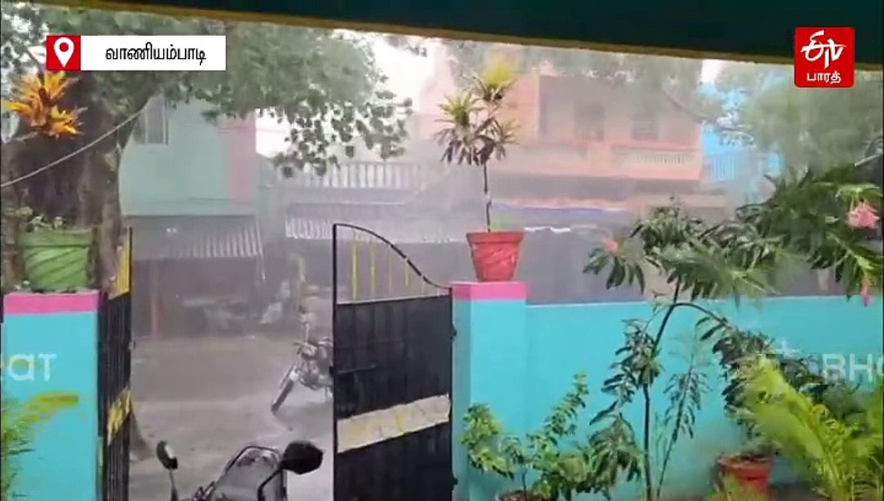 வெளுத்து வாங்கிய மழை! குளம் போல் காட்சியளித்த மருத்துவமனை!