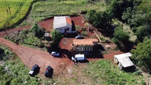 Imagens aéreas captadas pela CGN revelam chácara usada como depósito de contrabando em Santa Tereza do Oeste
