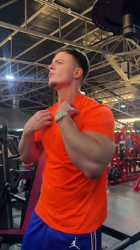 Ancien candidat de téléréalité devenu acteur porno, Adrien Laurent ciblé par la Ministre Aurore Bergé pour ses TikTok décrivant des pratiques sexuelles violentes et sans consentement