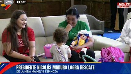 Menina de dois anos separada dos pais nos EUA chega à Venezuela