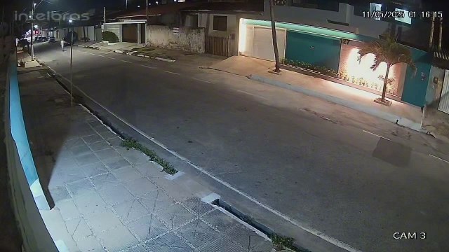 Polícia divulga imagens de suspeitos de incêndio criminoso em viaduto, em Maceió