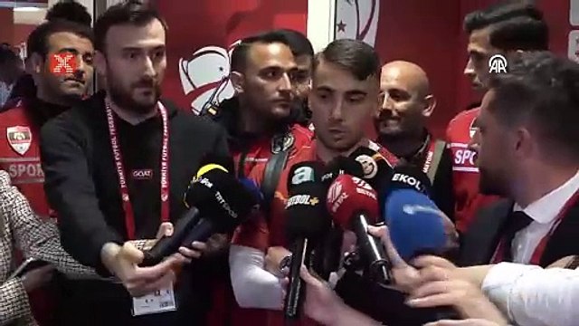 Yunus Akgün'den şampiyonluk mesajı