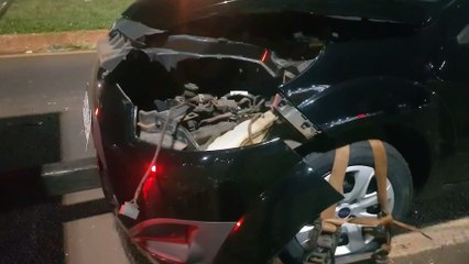 Nivus e Fiesta se envolvem em acidente no Trevo do Guarujá