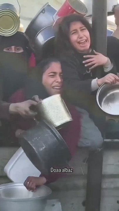 - اے مسلمانوں عرب تمہارے پڑوس میں بچے بھوک پیاس سے مر رہے تھے ؟ لیکن تم اپنی عیا(