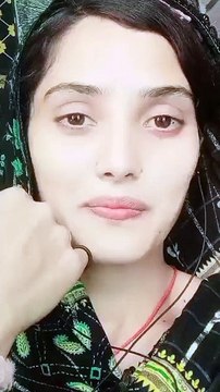 Kaisi Lag Rahi Hoon Main #love #song @queengirl-31 #shortreel #shortvideo