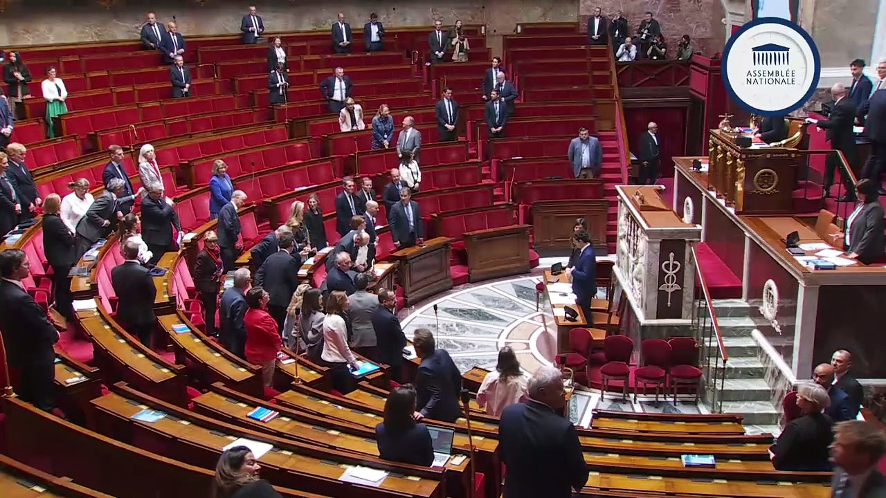 1ère séance : Questions au Gouvernement ; Renforcer la lutte contre toutes les fraudes aux aides publiques (CMP) ; Soins palliatifs et d'accompagnement (suite) - Mercredi 14 mai 2025