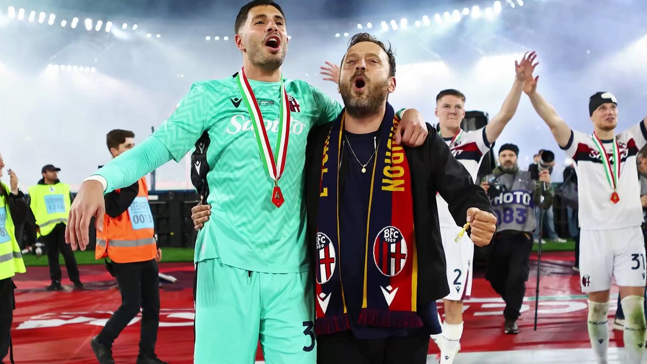 Cesare Cremonini in delirio per la Coppa Italia del "suo" Bologna