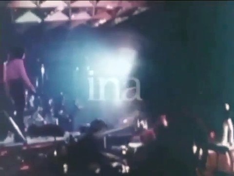 Johnny Hallyday – Question de Temps (Antenne 2 – 1er Juin 1977) | Extraits du Palais des Sports 1976