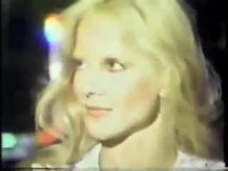 Johnny Hallyday & Sylvie Vartan – Mariage de Michel Sardou à l'Élysée Matignon (TV Japonaise – Octobre 1977)