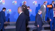 La foto di famiglia con Tajani al vertice Nato ad Antalya
