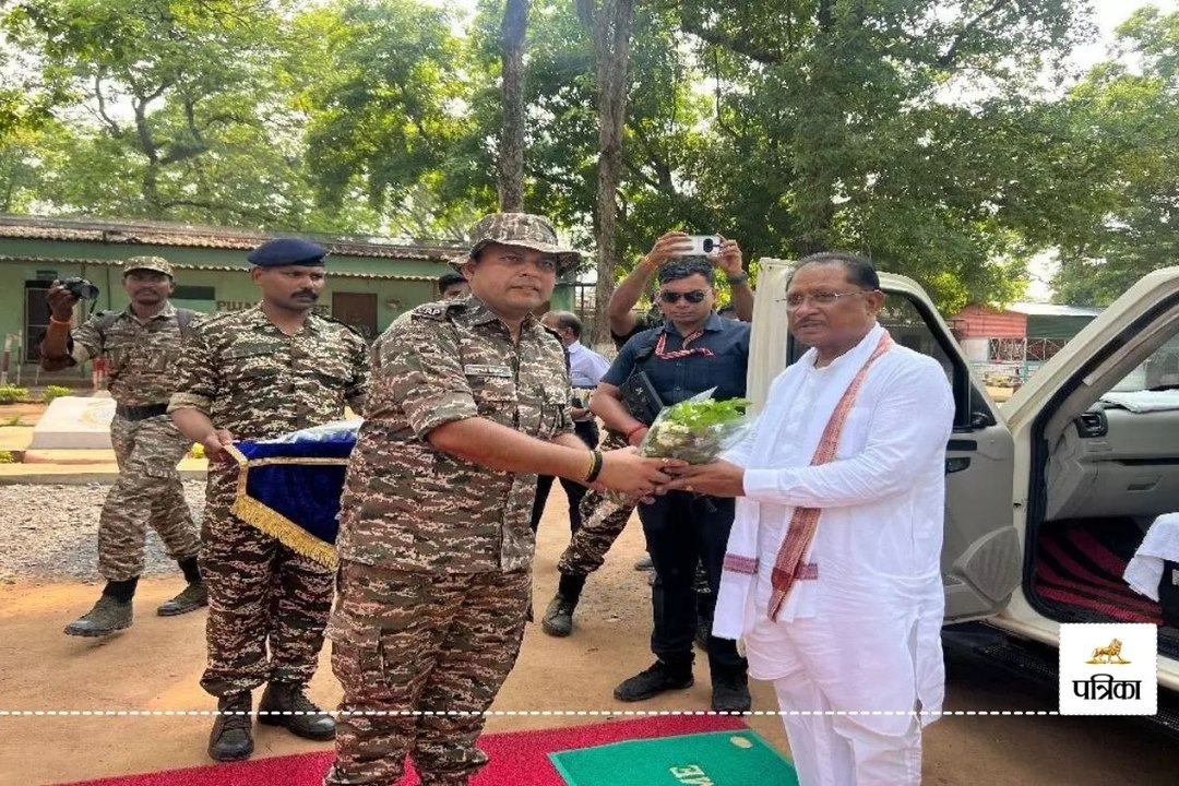 सुशासन तिहार के तहत छत्तीसगढ़ के CM साय पहुंचे दंतेवाड़ा, PDS दुकान के काम का लिया जायजा, VIDEO