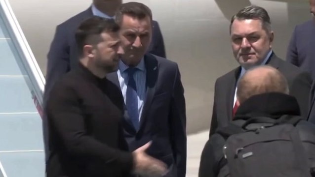 Zelensky hits out at Putin after landing in Turkey for Ukraine and Russia peace talks