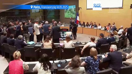 A francia miniszterelnök tagadja, hogy eltussolta a katolikus iskola zaklatási botrányát