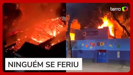 Incêndio destrói escola municipal no Rio de Janeiro