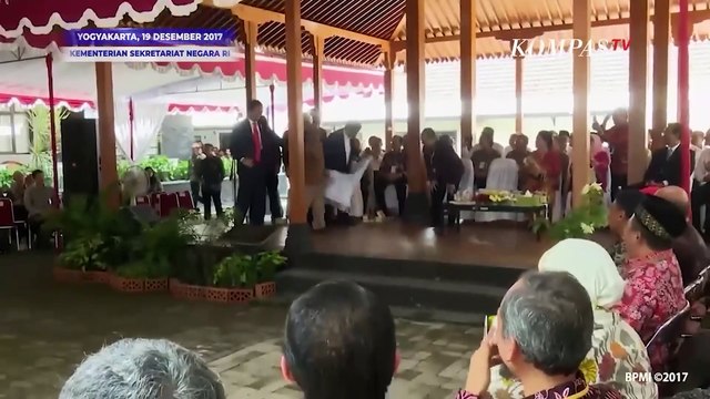 Momen Jokowi Kenang Momen Dibimbing Dosennya Kasmudjo di Fakultas Kehutanan UGM - ARSIP KOMPASTV
