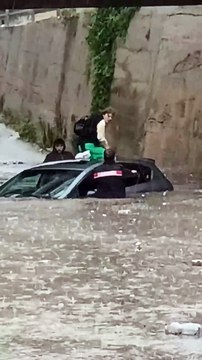 Bloccata con l'auto nel sottopasso allagato a Trabia, salvata una donna