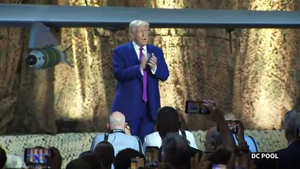 Trump évoque à nouveau un éventuel 3e mandat devant des militaires américains au Qatar