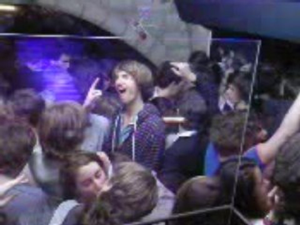 DJ LYNX fou.. l'bordel à Tours, LA BANQUE DISCOTHEQUE.