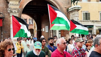 Pro Palestina, manifestazione in piazza a Ferrara