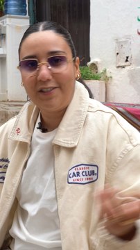 On a passé la journée avec Parazar à Oran, sa ville d’origine. Entre rires, souvenirs et musique, elle nous raconte comment l’Algérie influence son art du raï aux refrains trap.