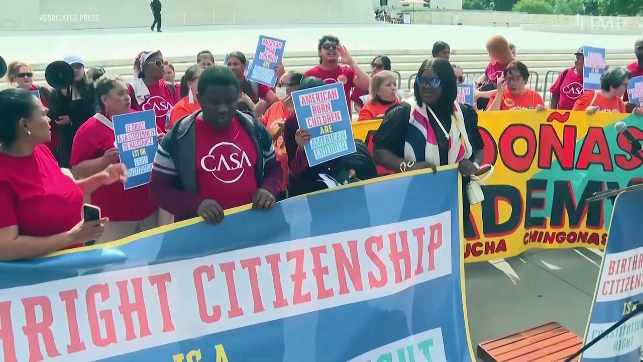 Demonstrators Gather Outside Supreme Court as Justices Consider Birthright Citizenship Arguments