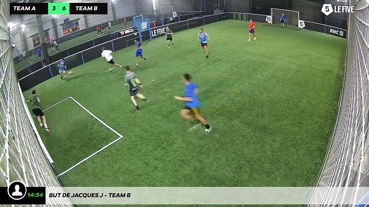 But de Jacques J - Team B