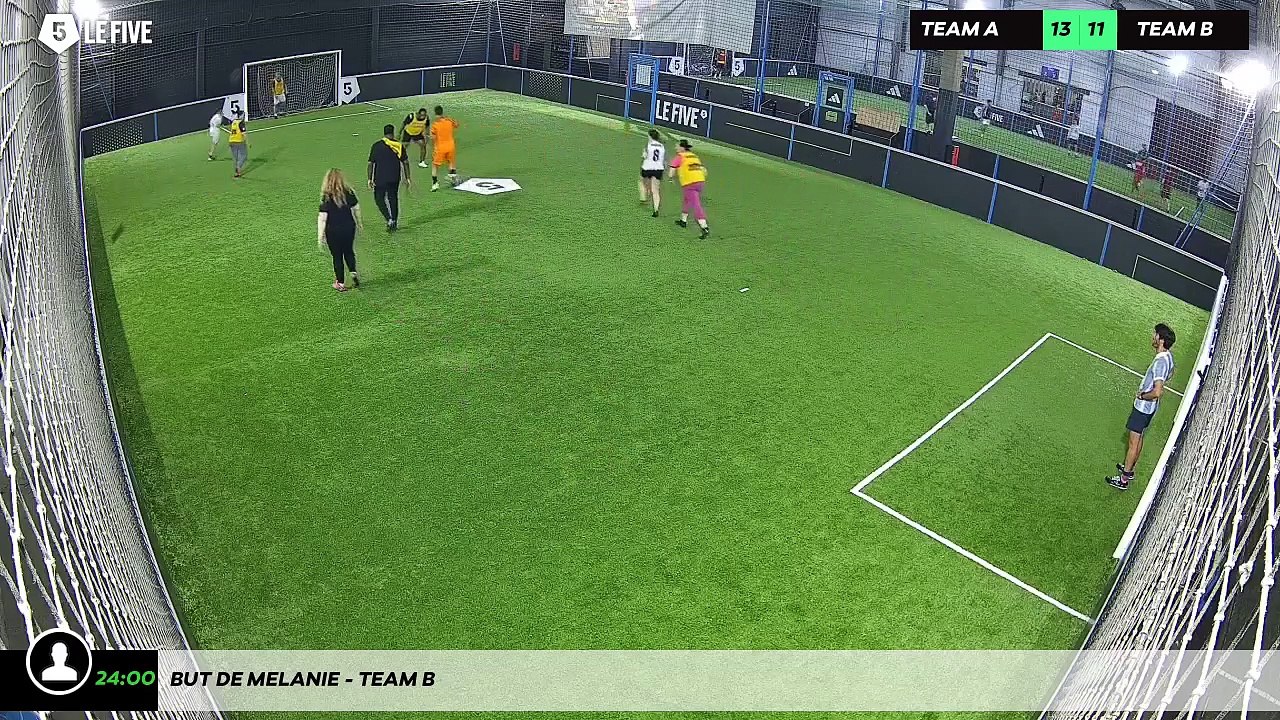 But de Melanie - Team B