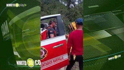 Rodó por un abismo! Grave accidente de volqueta en la vía San Vicente Ferrer deja un desaparecido