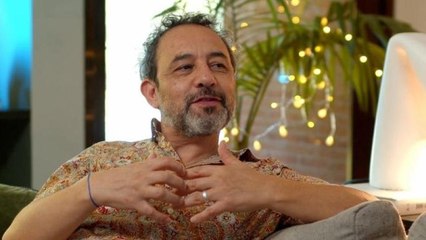 Daniel Muñoz reveló detalles inéditos de la icónica escena de ‘Los 80’