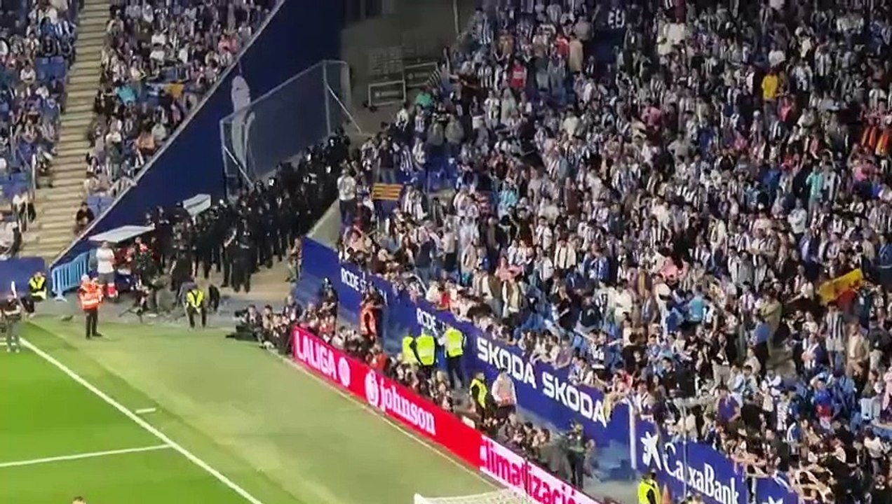 “Asesinos, asesinos”, la Curva del Espanyol se va de la grada en protesta tras el atropello múltiple