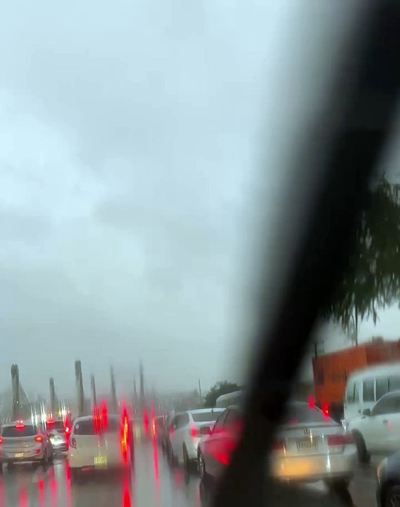 Caos en el Gran Santo Domingo: Inundaciones y congestionamiento por intensas lluvias