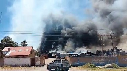 ¡Se salió de control! Combaten incendio en pastizal en Pueblo Nuevo