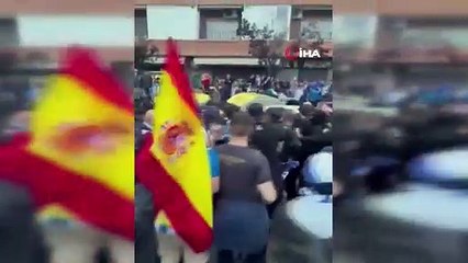 Espanyol - Bercalona maçı öncesi kaos: Aracıyla taraftarları ezdi!