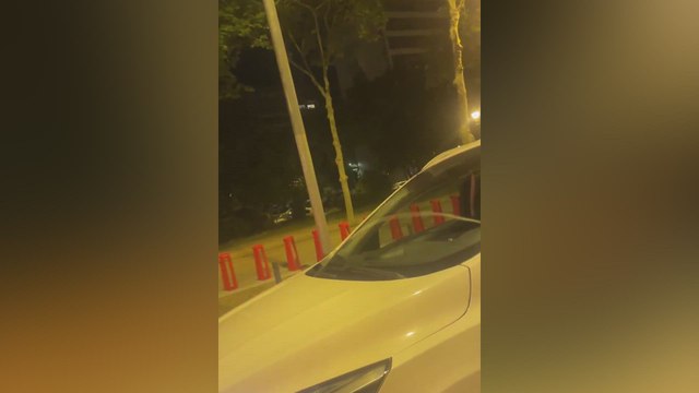 Los JUGADORES del BARÇA VISTOS en BICICLETA en PLENA NOCHE en la DIAGONAL