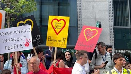 Aus Serbien nach Brüssel: 1.950 km für Gerechtigkeit