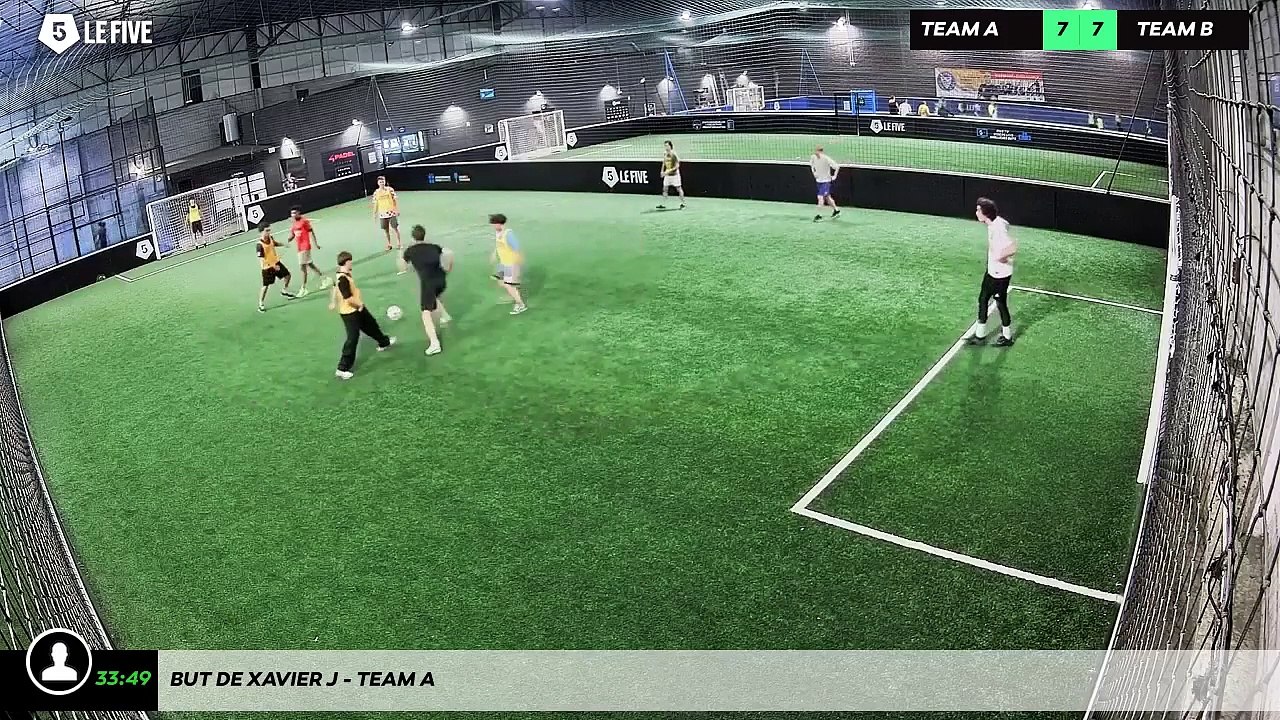 But de Xavier J - Team A