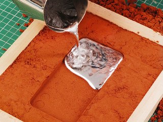 Professional crafts & hacks that can breathe life into your old phone!