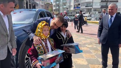 Bakan Kacır, Valiliğe Togg ile geldi
