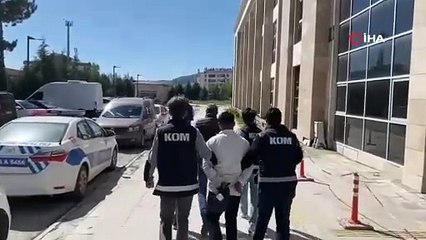 Kütahya’da film gibi dolandırıcılık girişimini polis son anda önledi