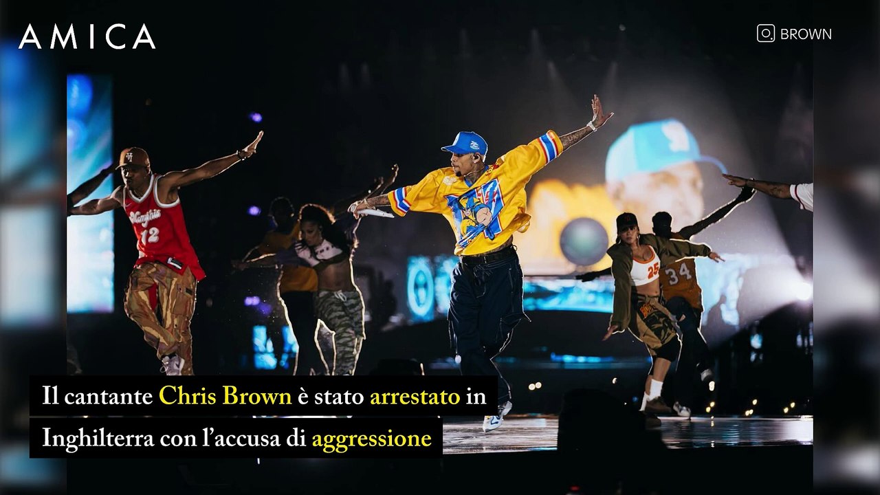 Il cantante Chris Brown arrestato per aggressione: cosa sappiamo