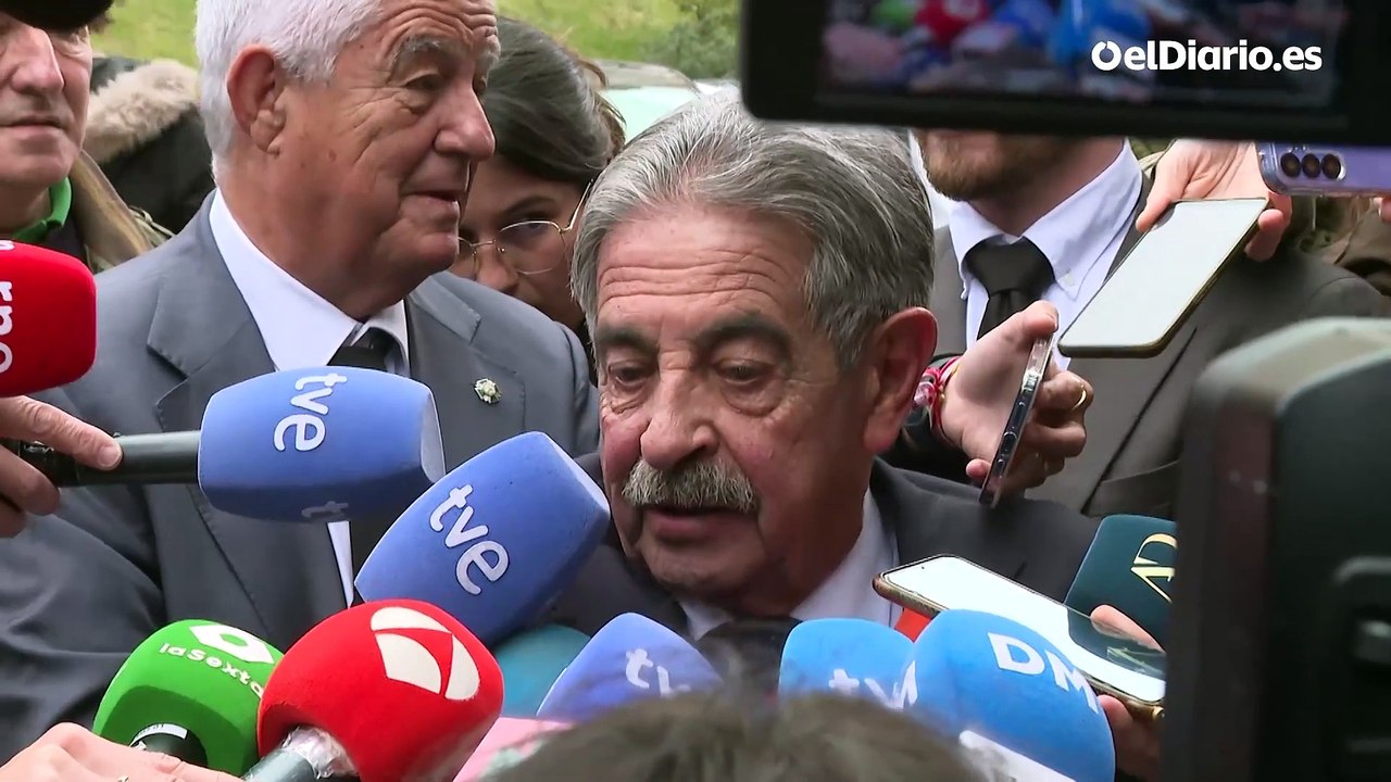 El rey emérito planta la conciliación y Revilla le lanza un mensaje desde el juzgado: “Tiene que repatriar todo el dinero”