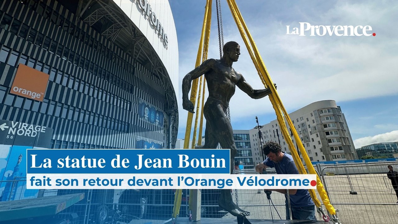 La statue de l'athlète marseillais Jean Bouin fait son retour devant le stade Vélodrome